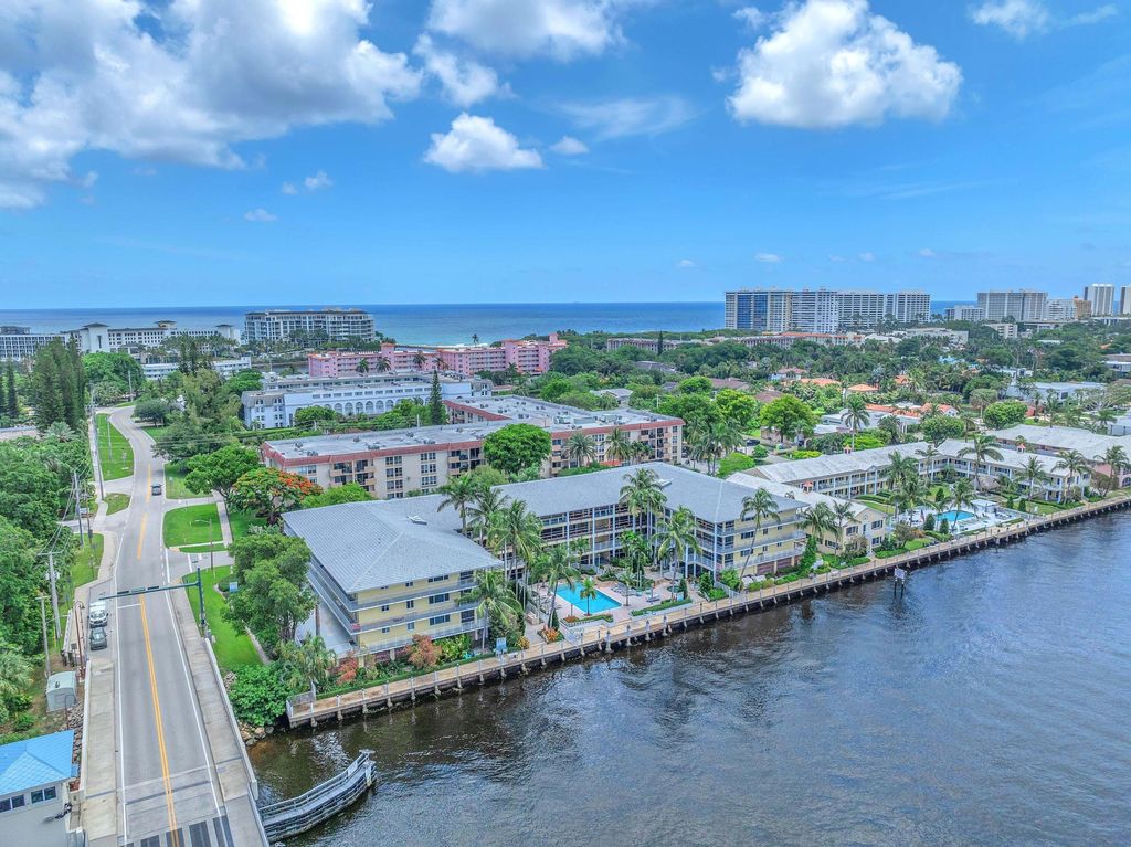 Photo of 1015 Spanish River Road, Boca Raton, FL 33432 (MLS # R11167881)