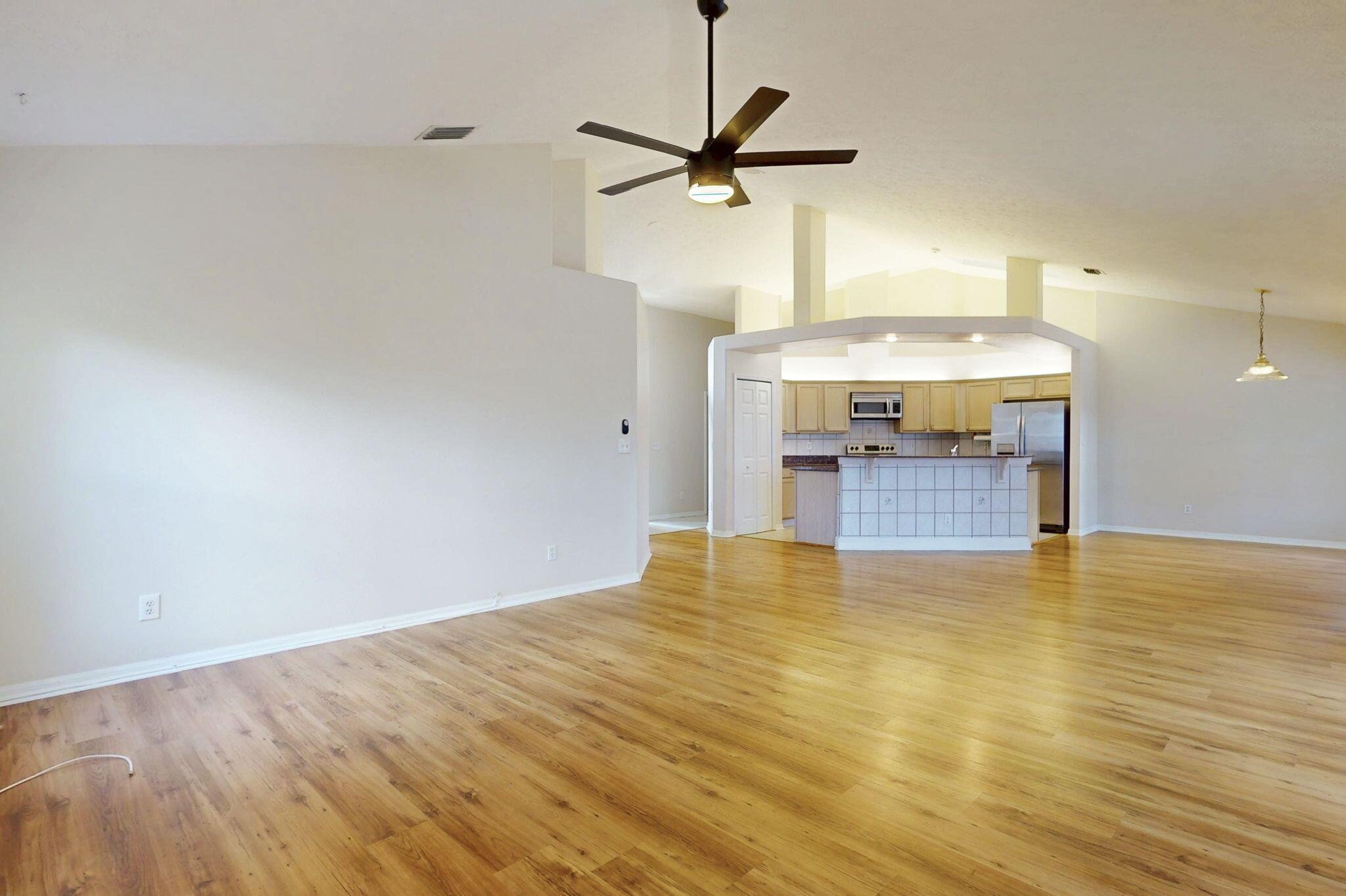 PORT ST LUCIE SECTION 3 - Residential Lease