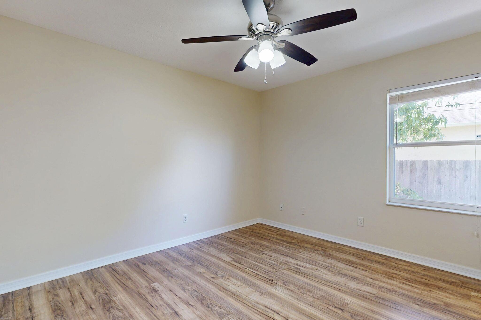 PORT ST LUCIE SECTION 3 - Residential Lease