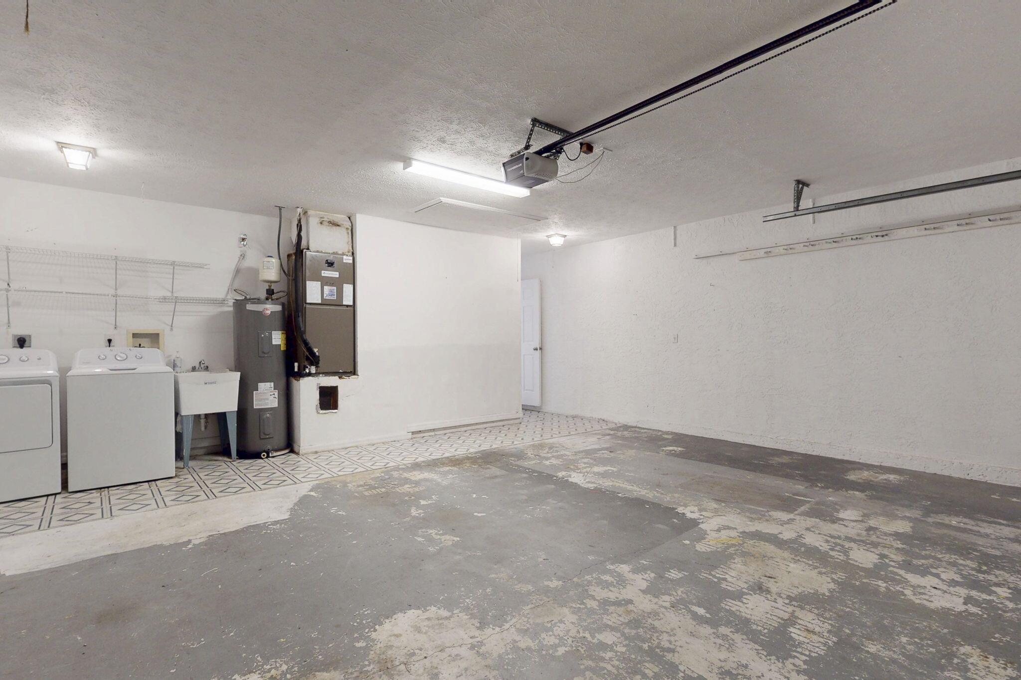 PORT ST LUCIE SECTION 3 - Residential Lease