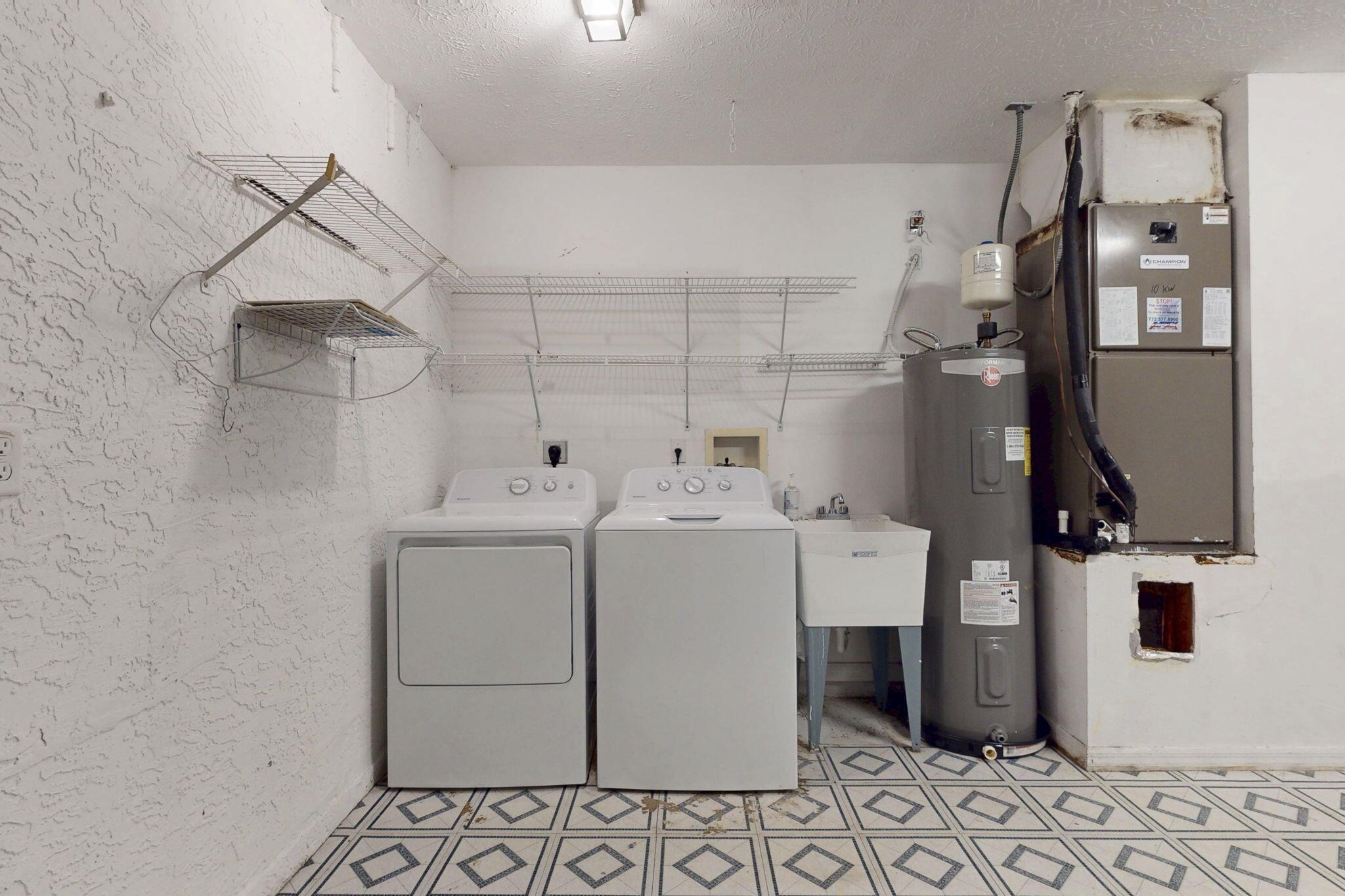 PORT ST LUCIE SECTION 3 - Residential Lease