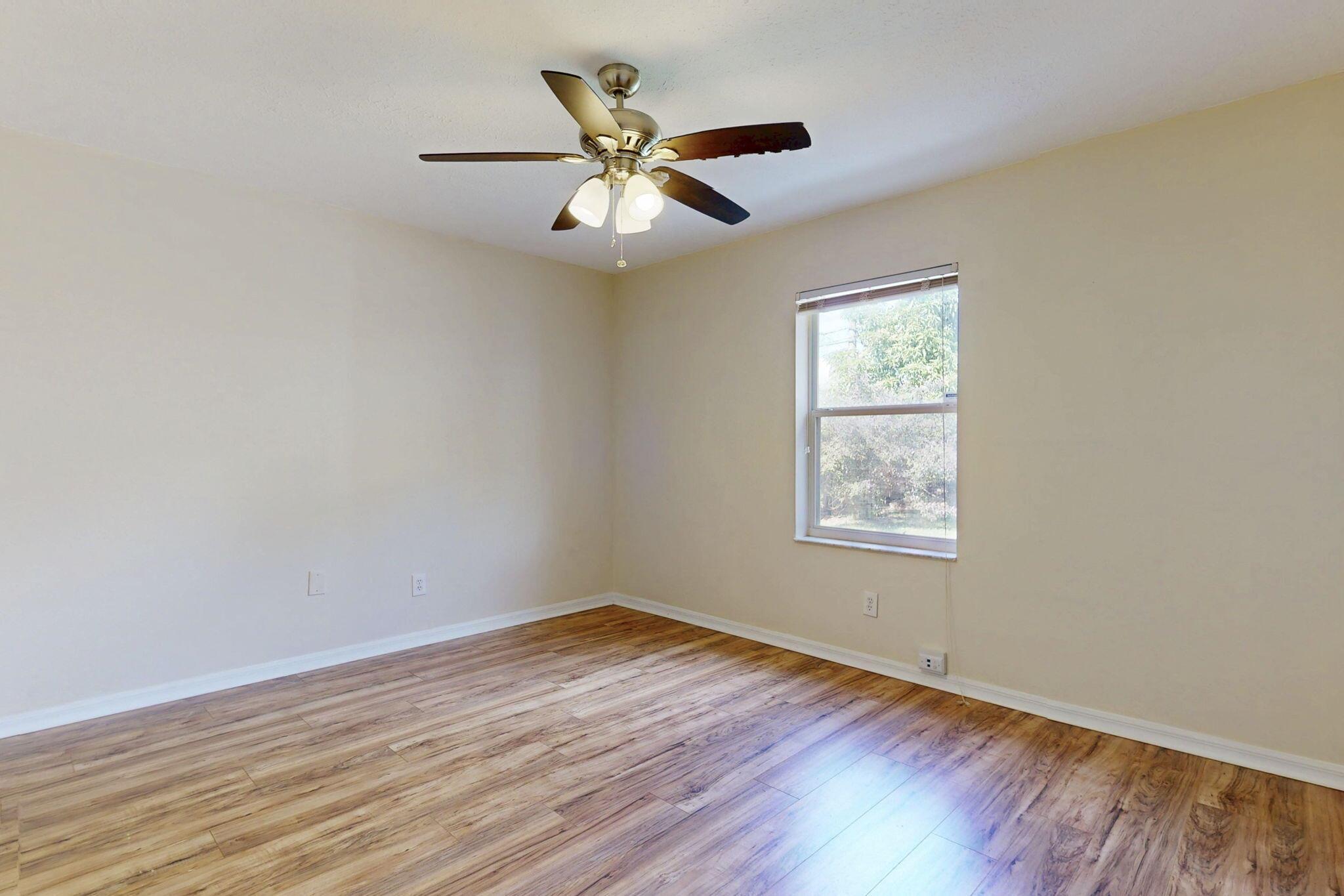 PORT ST LUCIE SECTION 3 - Residential Lease