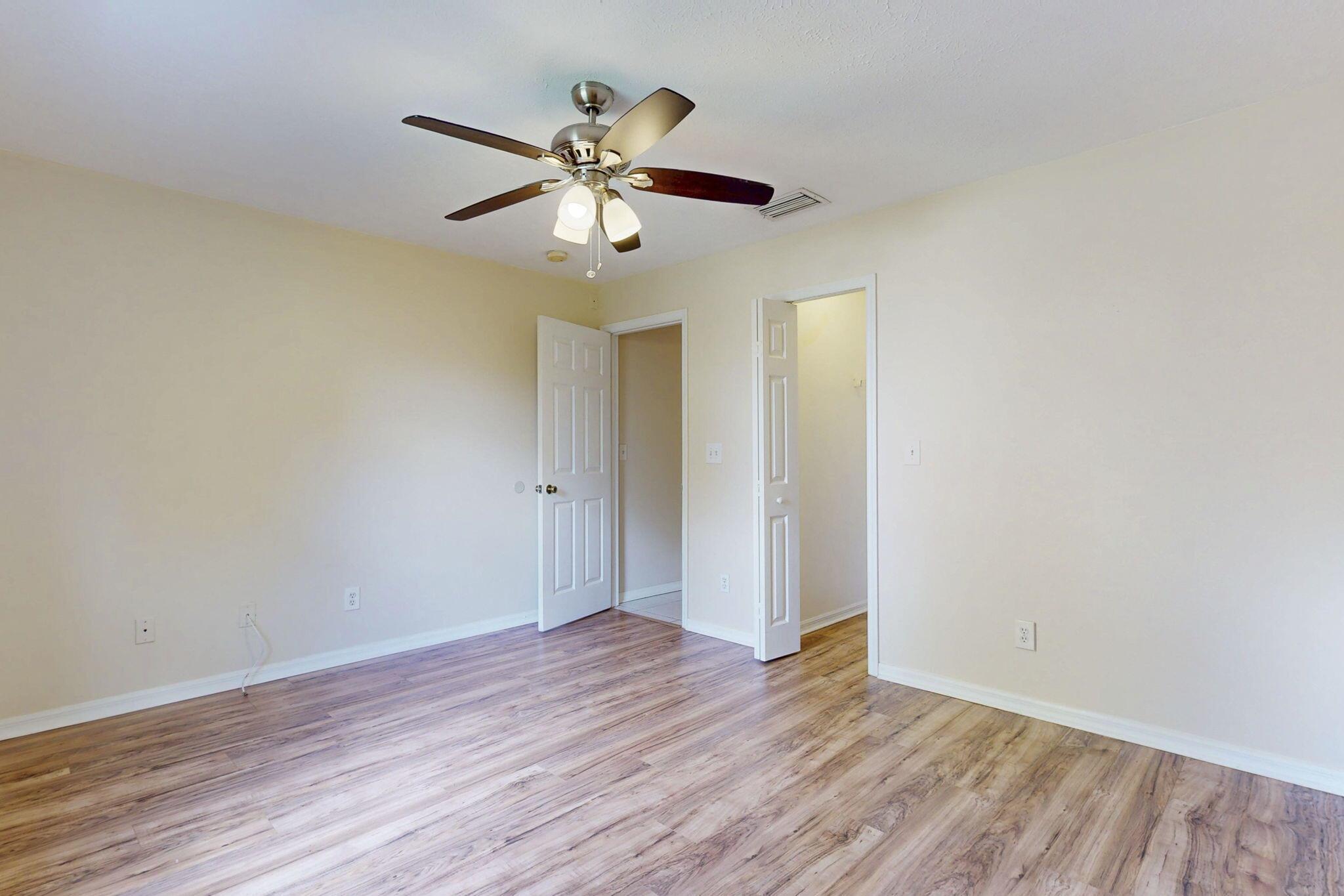 PORT ST LUCIE SECTION 3 - Residential Lease