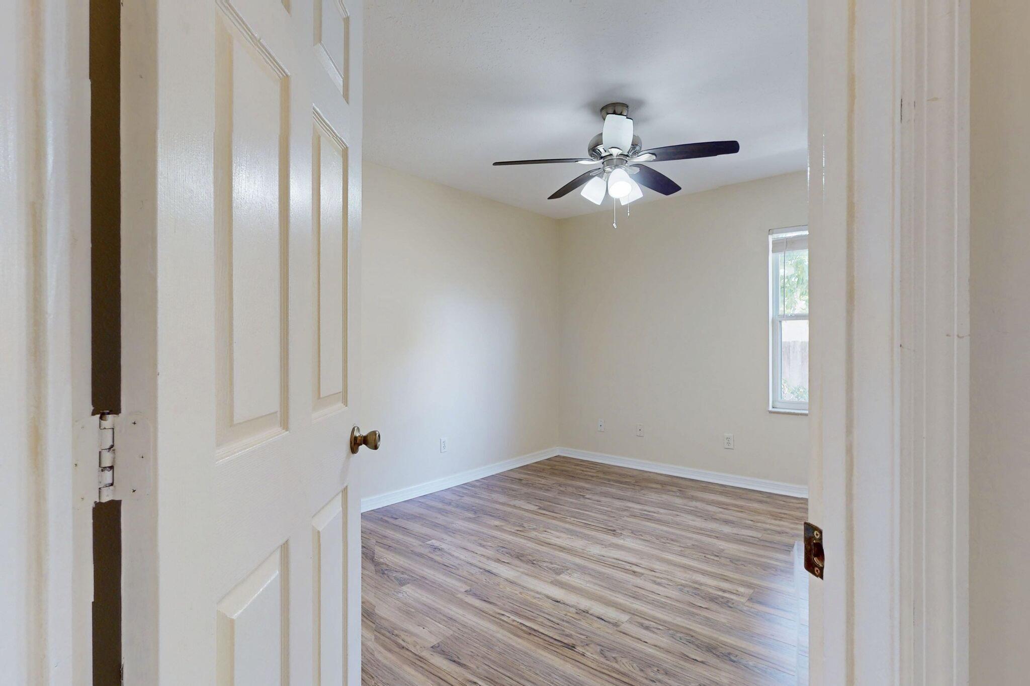 PORT ST LUCIE SECTION 3 - Residential Lease