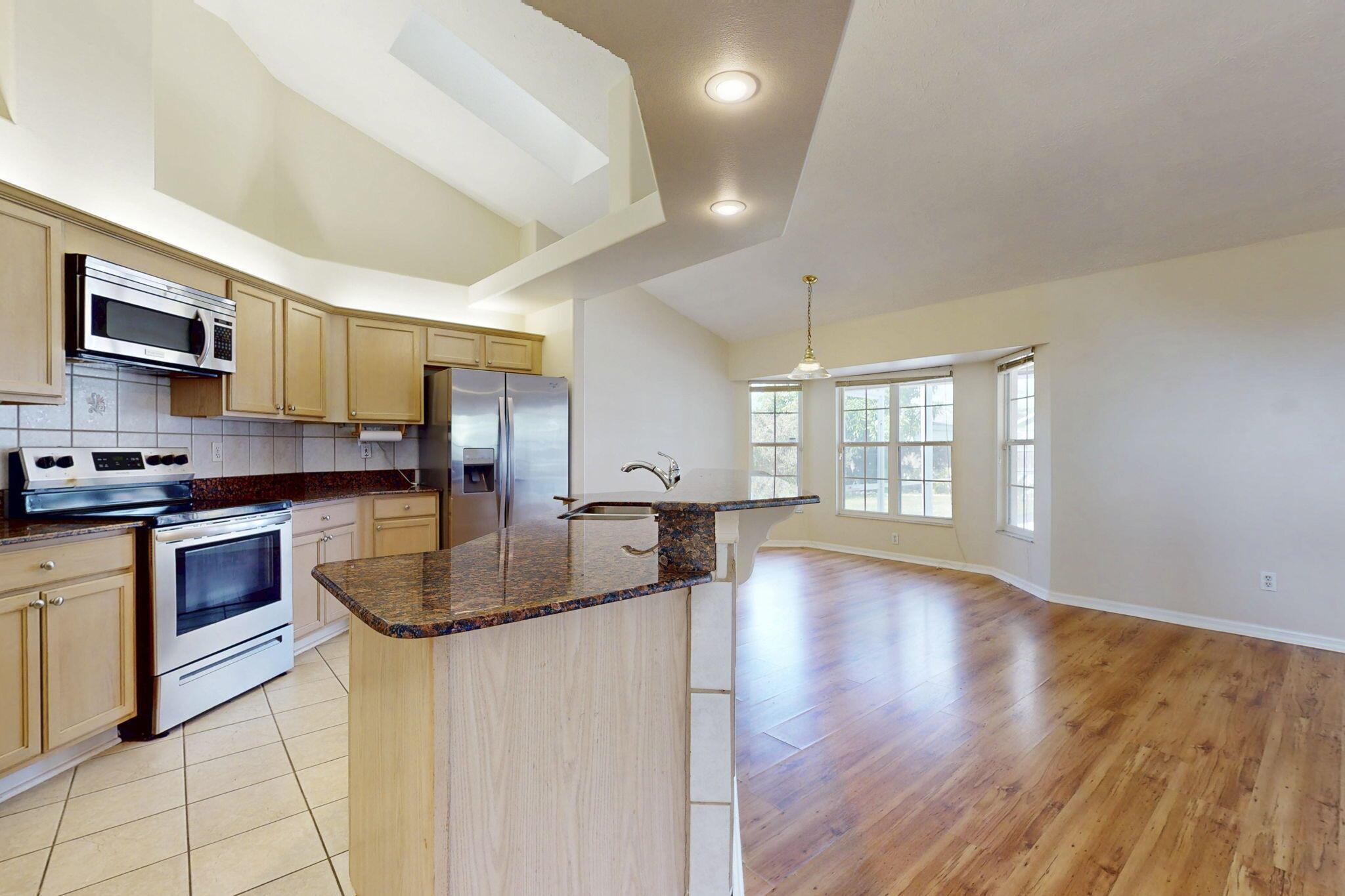 PORT ST LUCIE SECTION 3 - Residential Lease