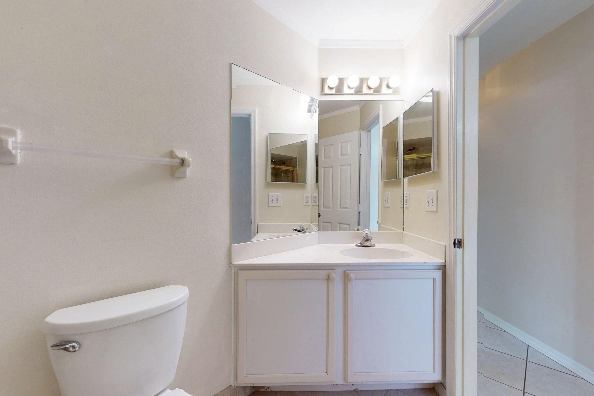 PORT ST LUCIE SECTION 3 - Residential Lease