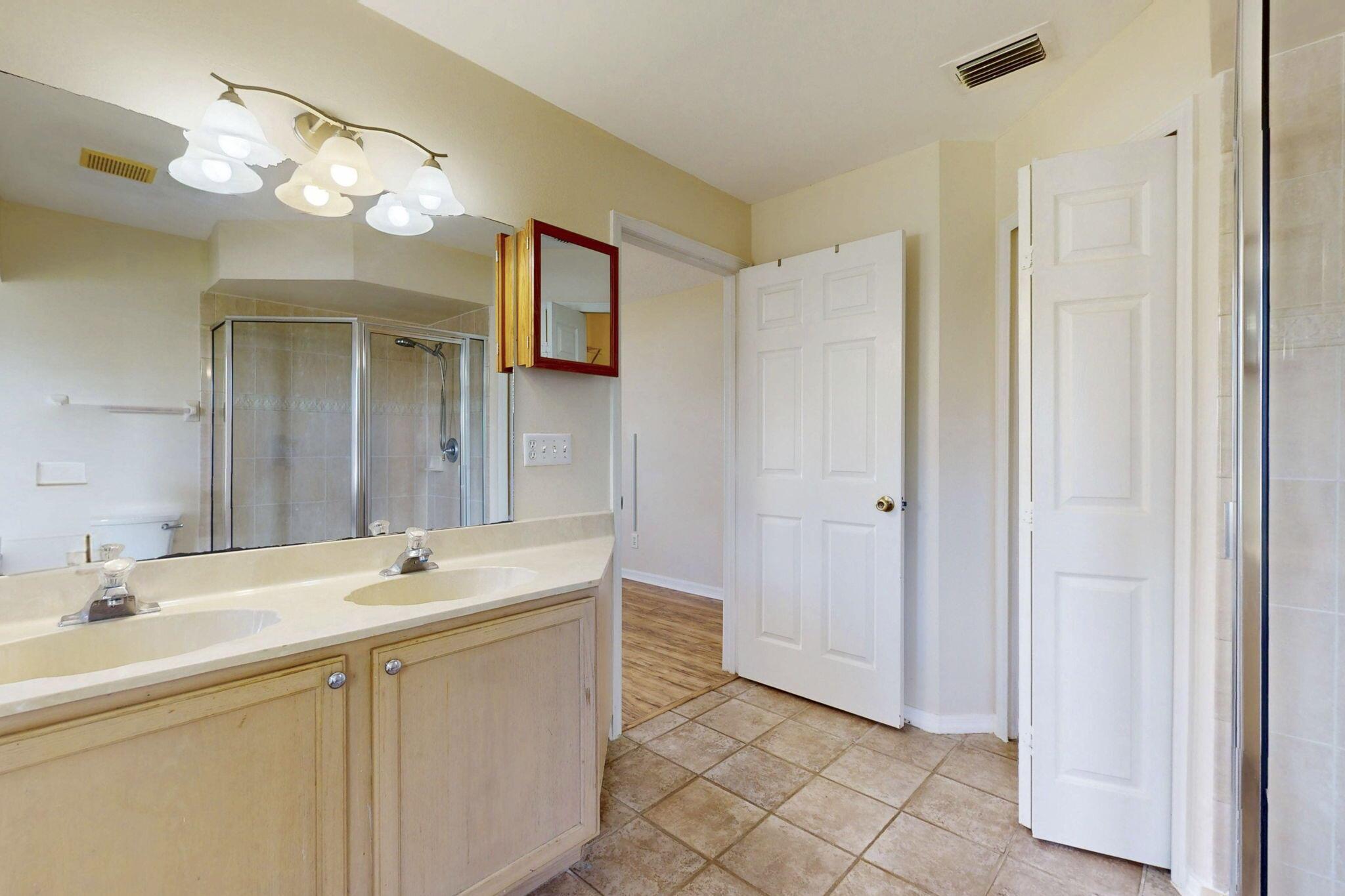 PORT ST LUCIE SECTION 3 - Residential Lease