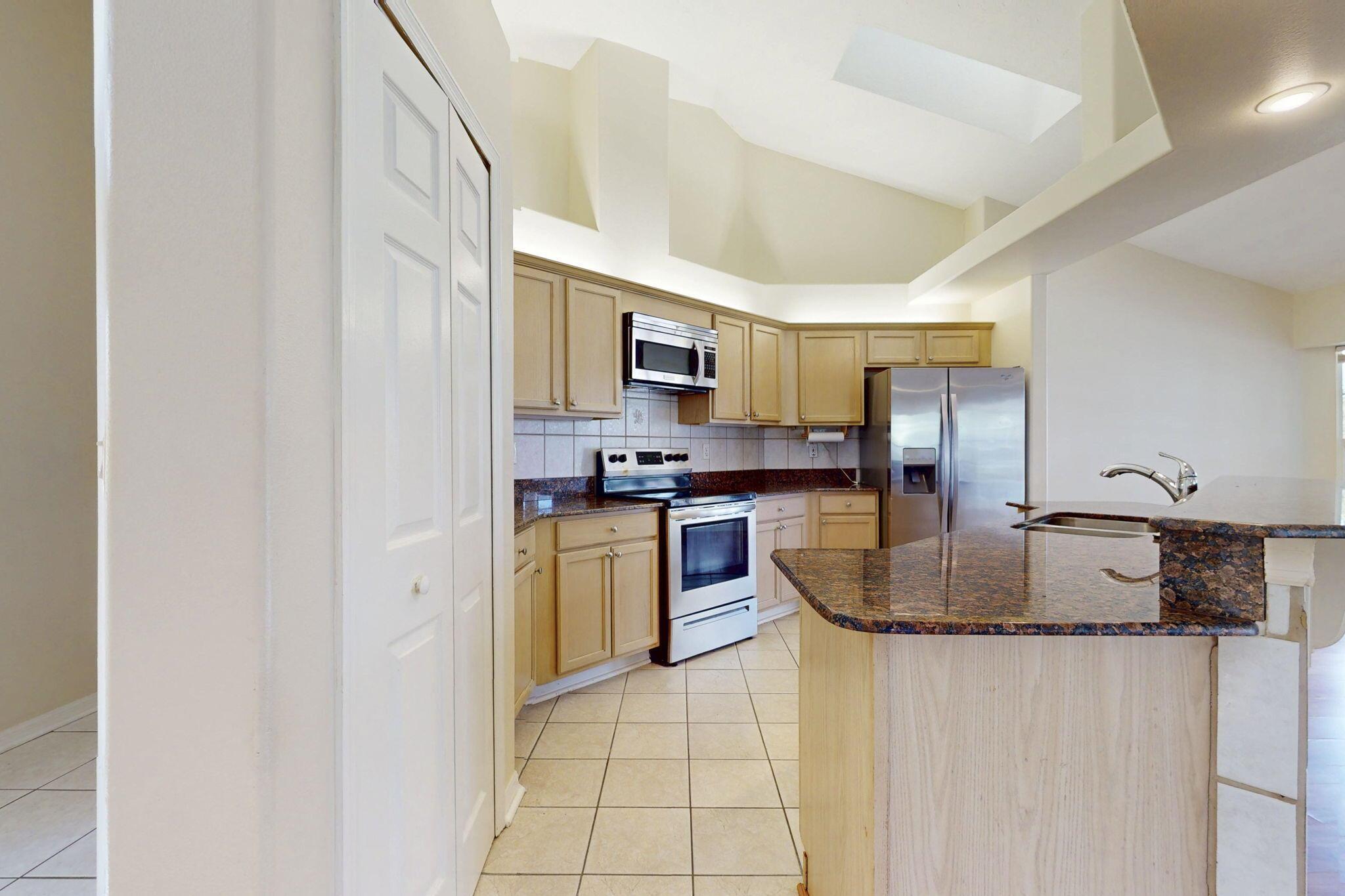 PORT ST LUCIE SECTION 3 - Residential Lease