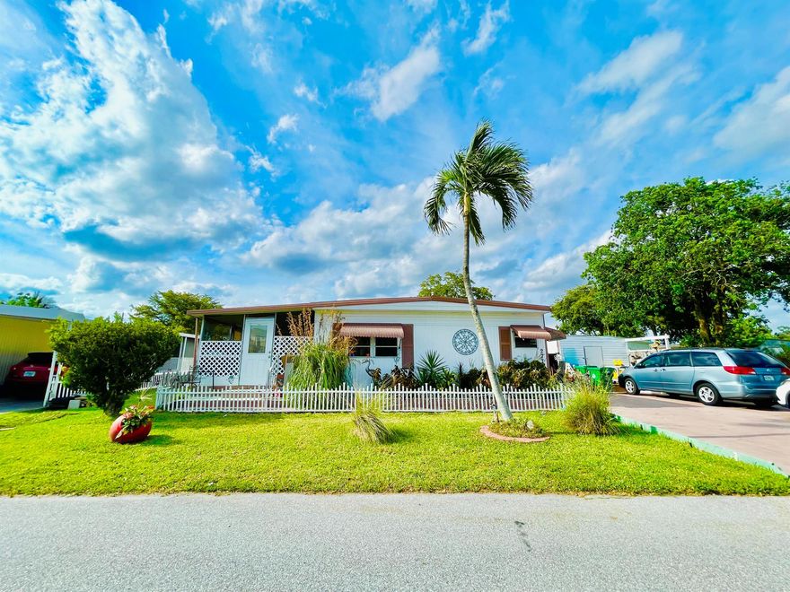 SPACIOUS, DOUBLE WIDE 3/2 MOBILE HOME WITH EXTRA LARGE PATIO,OUTDOOR SHED,WASHER?DRYER SITUATED ON ONE IF THE LARGEST LOTS IN A 55+COMMUNITY. LOT RENT IS 1250$ MONTH. GATED AND PET FRIENDLY COMMUNITY WITH POOL,TENNIS COURTS, SHUFFLE BOARDS, CLUBHOUSE AND MORE