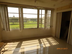 VILLAGE ROYALE GREENHILL CONDO - Residential
