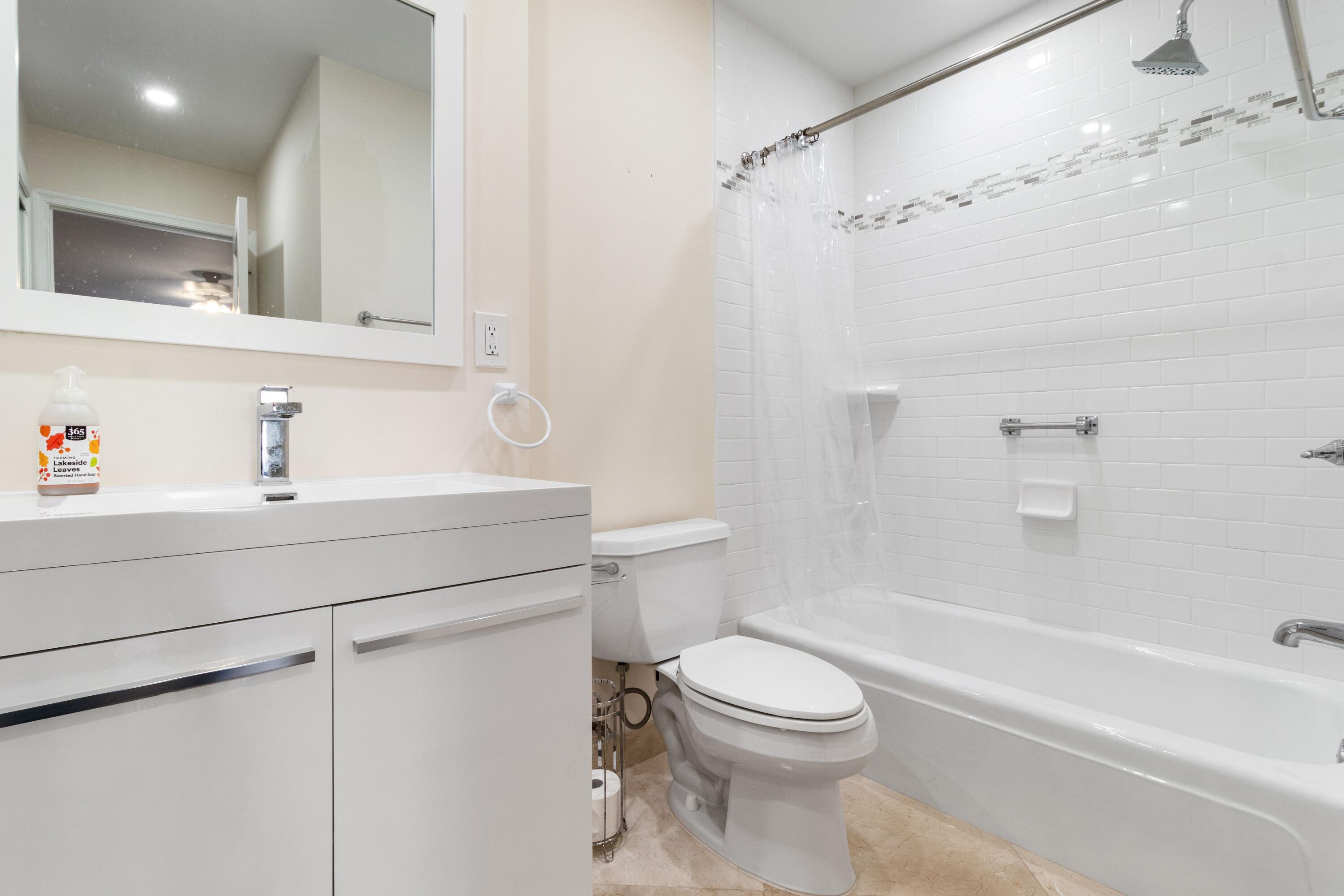 BAY COLONY CLUB CONDO - Residential