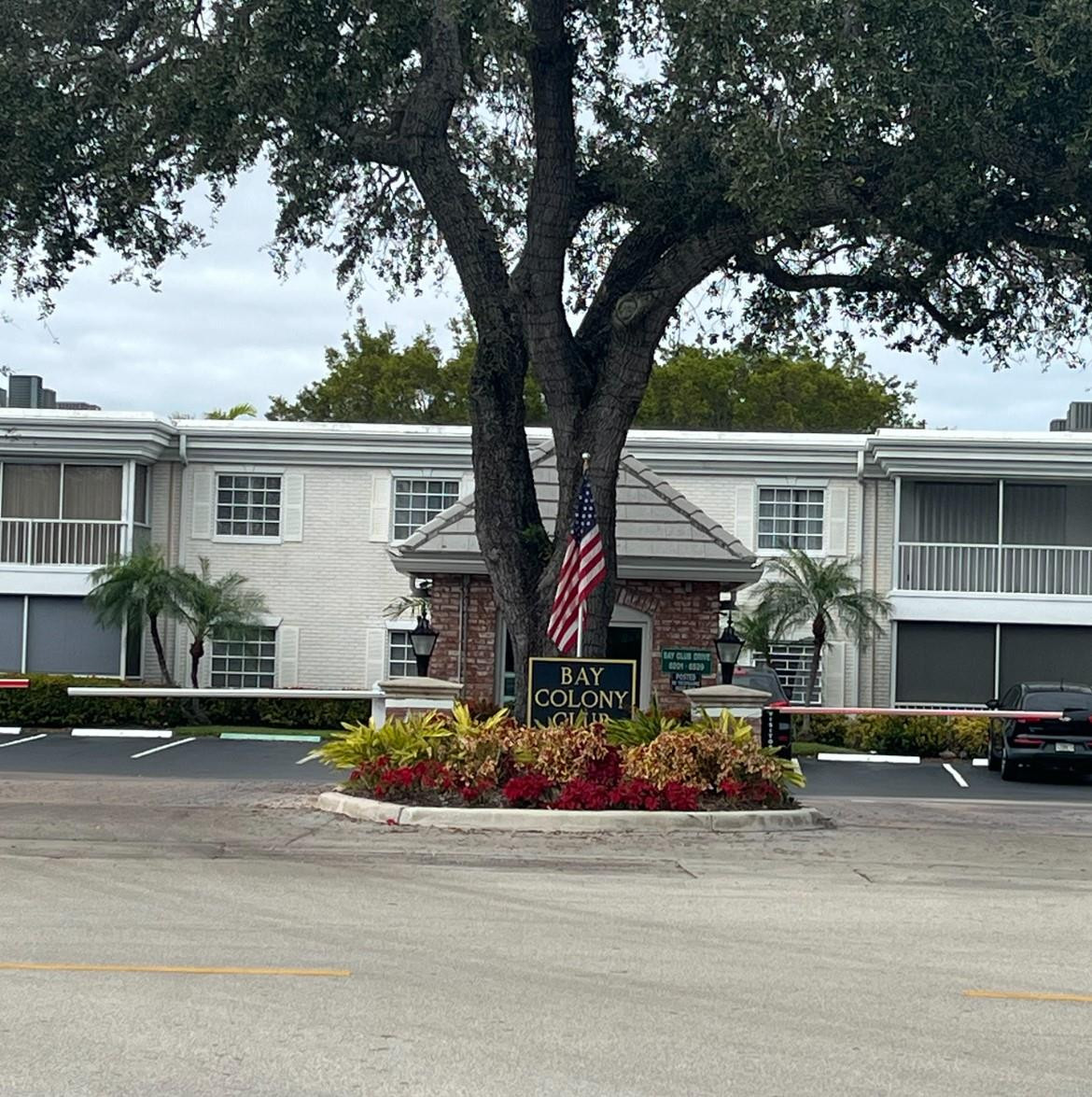 BAY COLONY CLUB CONDO - Residential