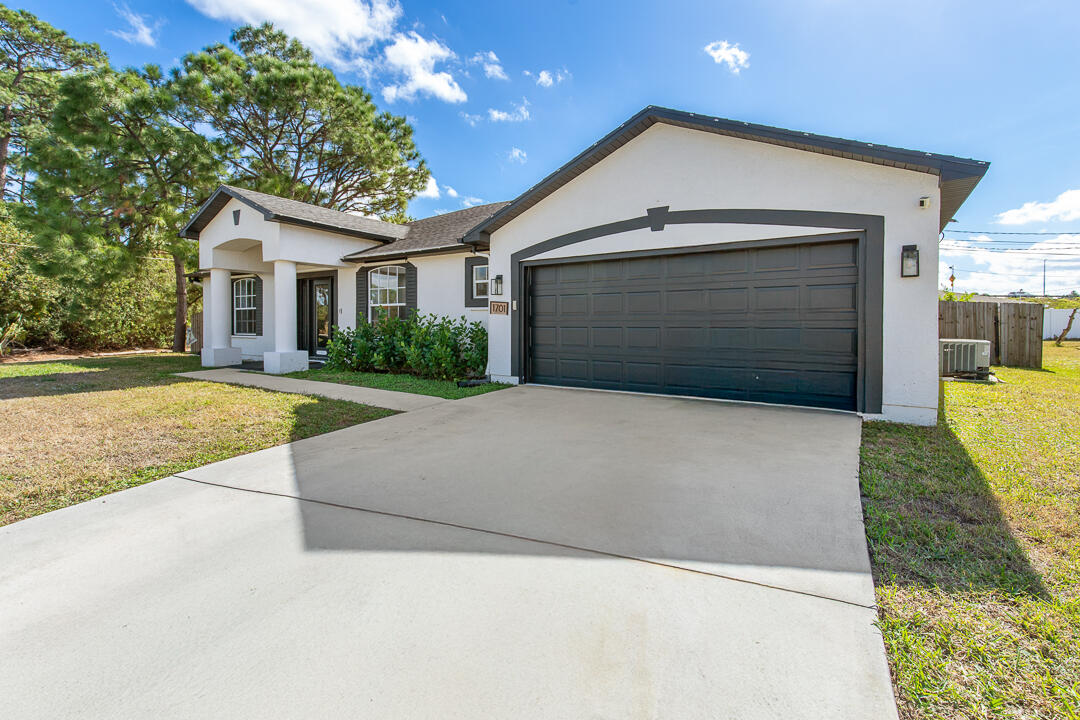 PORT ST LUCIE SECTION 35 - Residential
