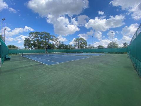 Tiny photo for 393 Bennington Lane #393, Lake Worth, FL 33467 (MLS # F10555070)