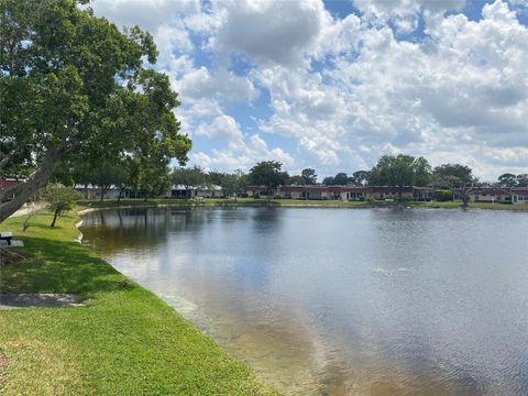 Tiny photo for 393 Bennington Lane #393, Lake Worth, FL 33467 (MLS # F10555070)