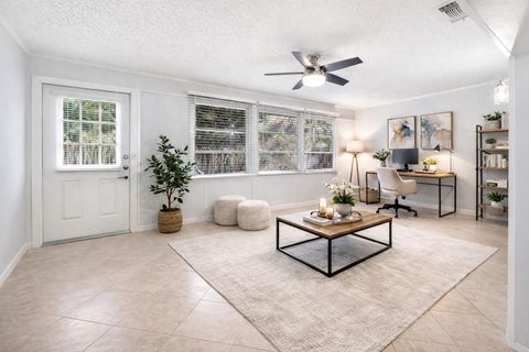 Tiny photo for 393 Bennington Lane #393, Lake Worth, FL 33467 (MLS # F10555070)
