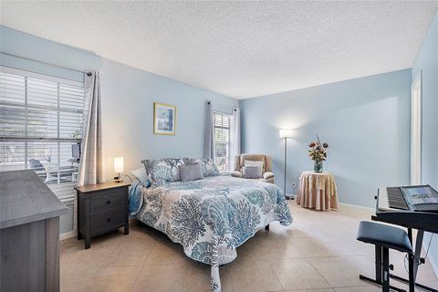 Tiny photo for 393 Bennington Lane #393, Lake Worth, FL 33467 (MLS # F10555070)
