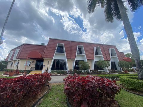 Tiny photo for 393 Bennington Lane #393, Lake Worth, FL 33467 (MLS # F10555070)