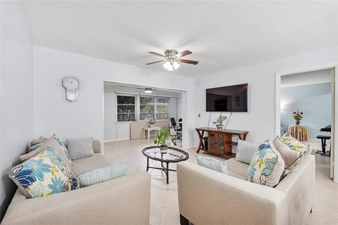Tiny photo for 393 Bennington Lane #393, Lake Worth, FL 33467 (MLS # F10555070)