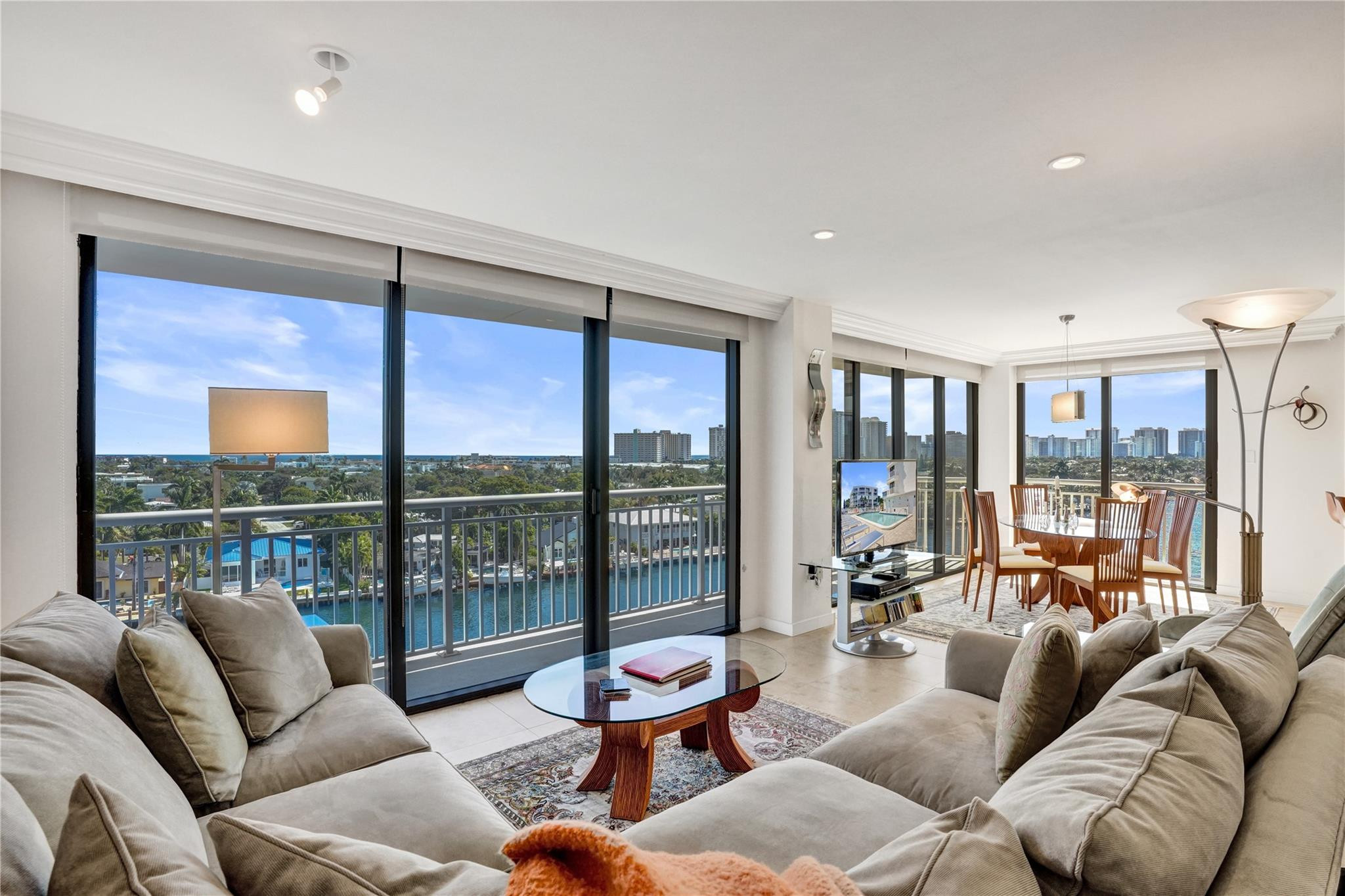 Pilot House - Residential