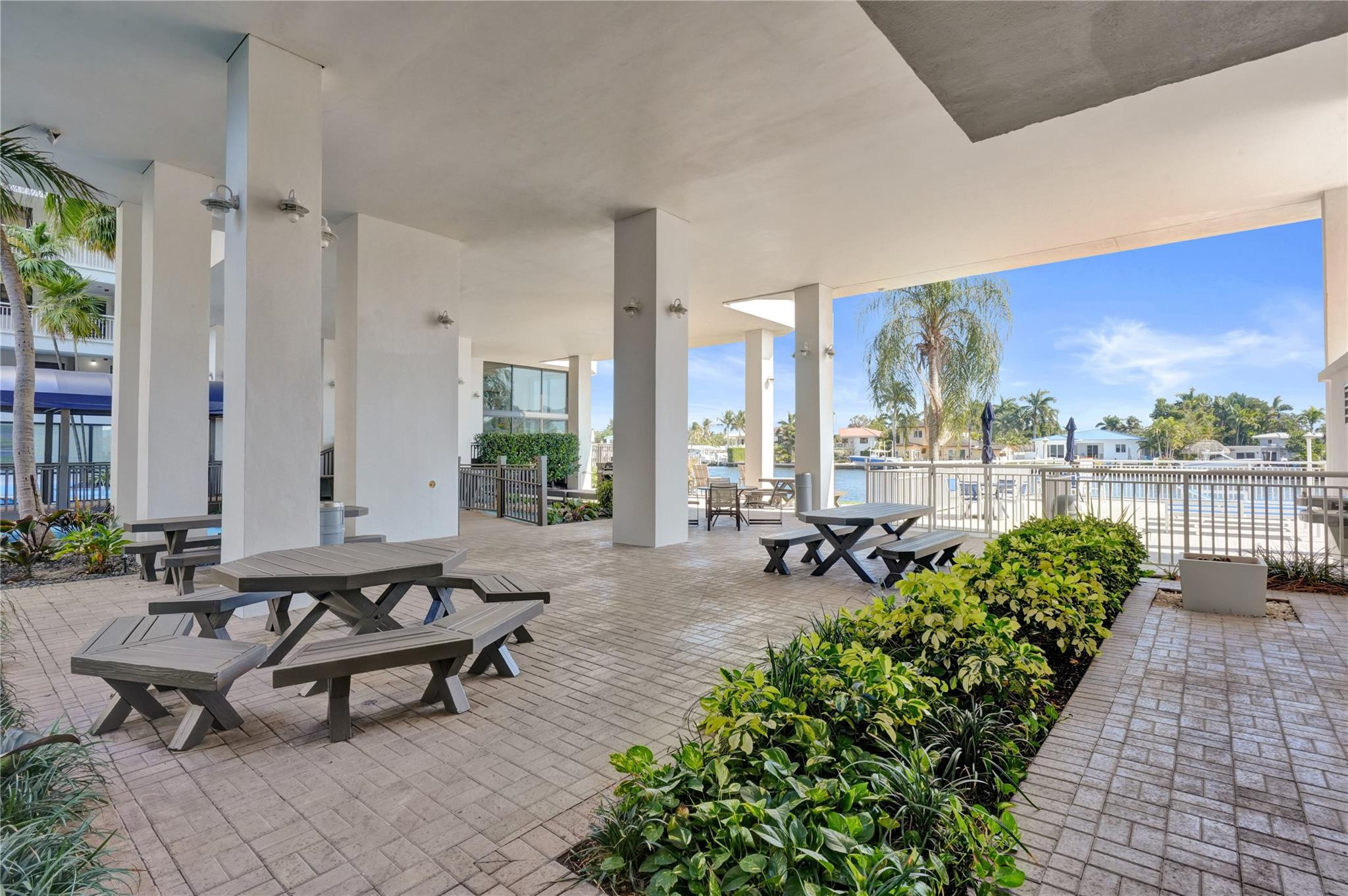 Pilot House - Residential