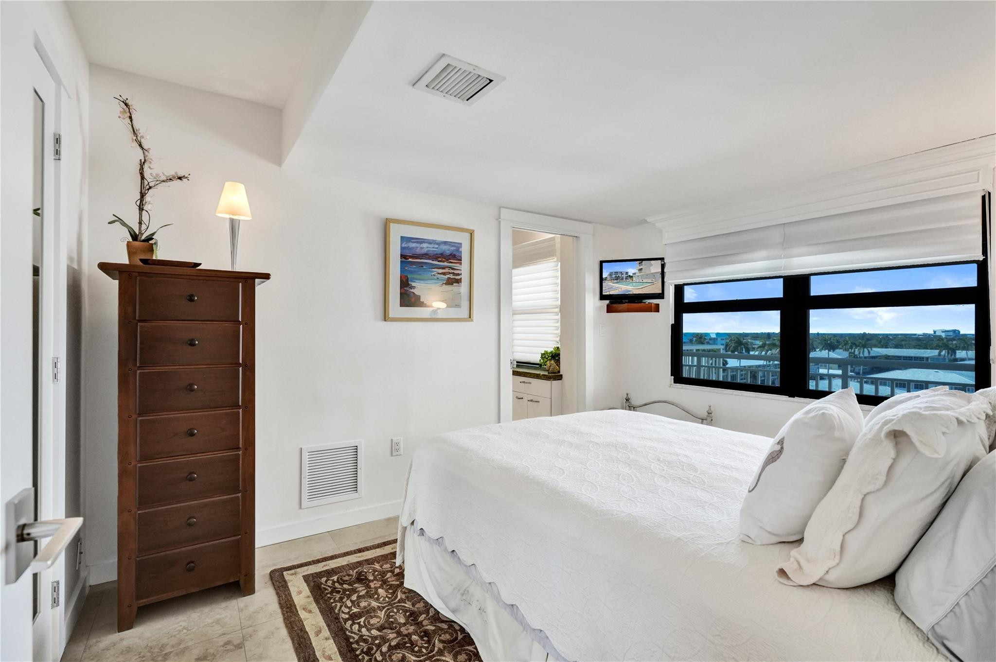 Pilot House - Residential