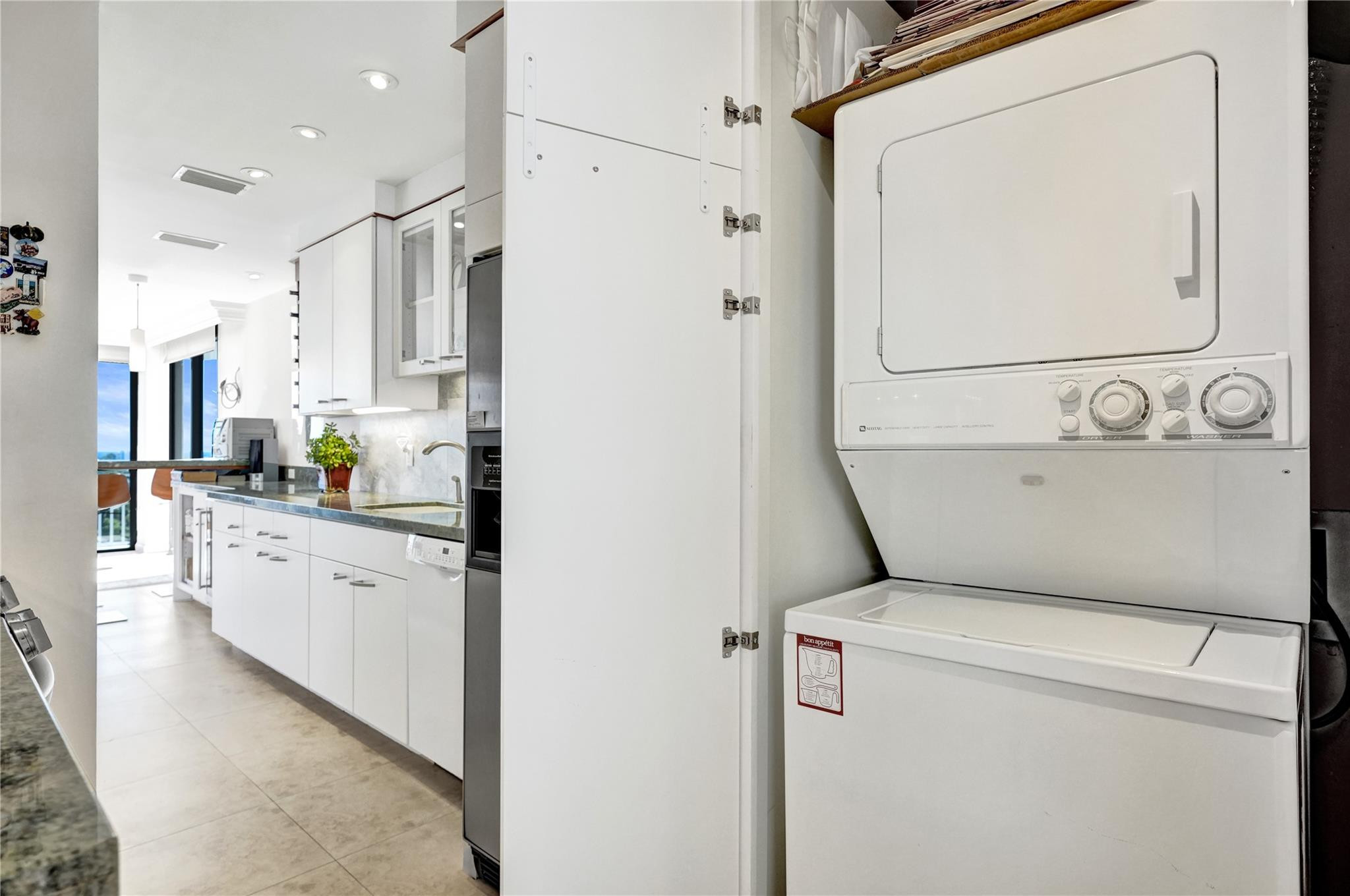 Pilot House - Residential