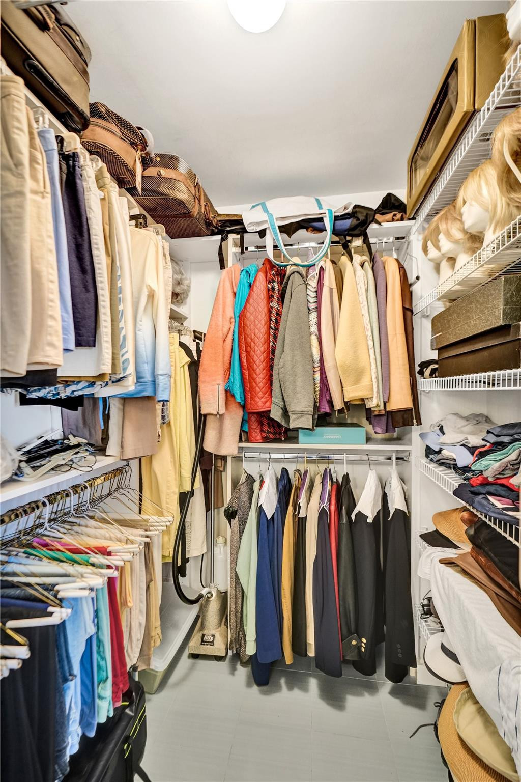 Pilot House - Residential