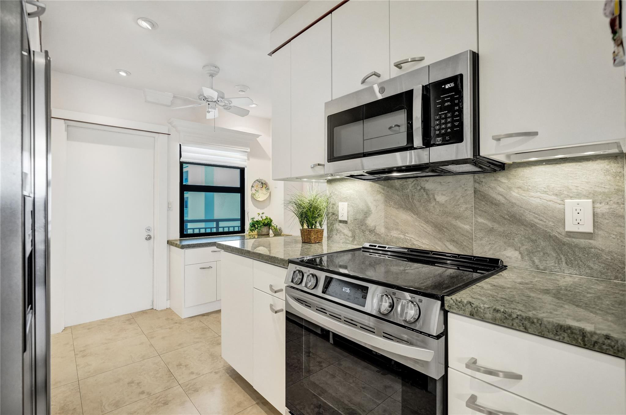 Pilot House - Residential