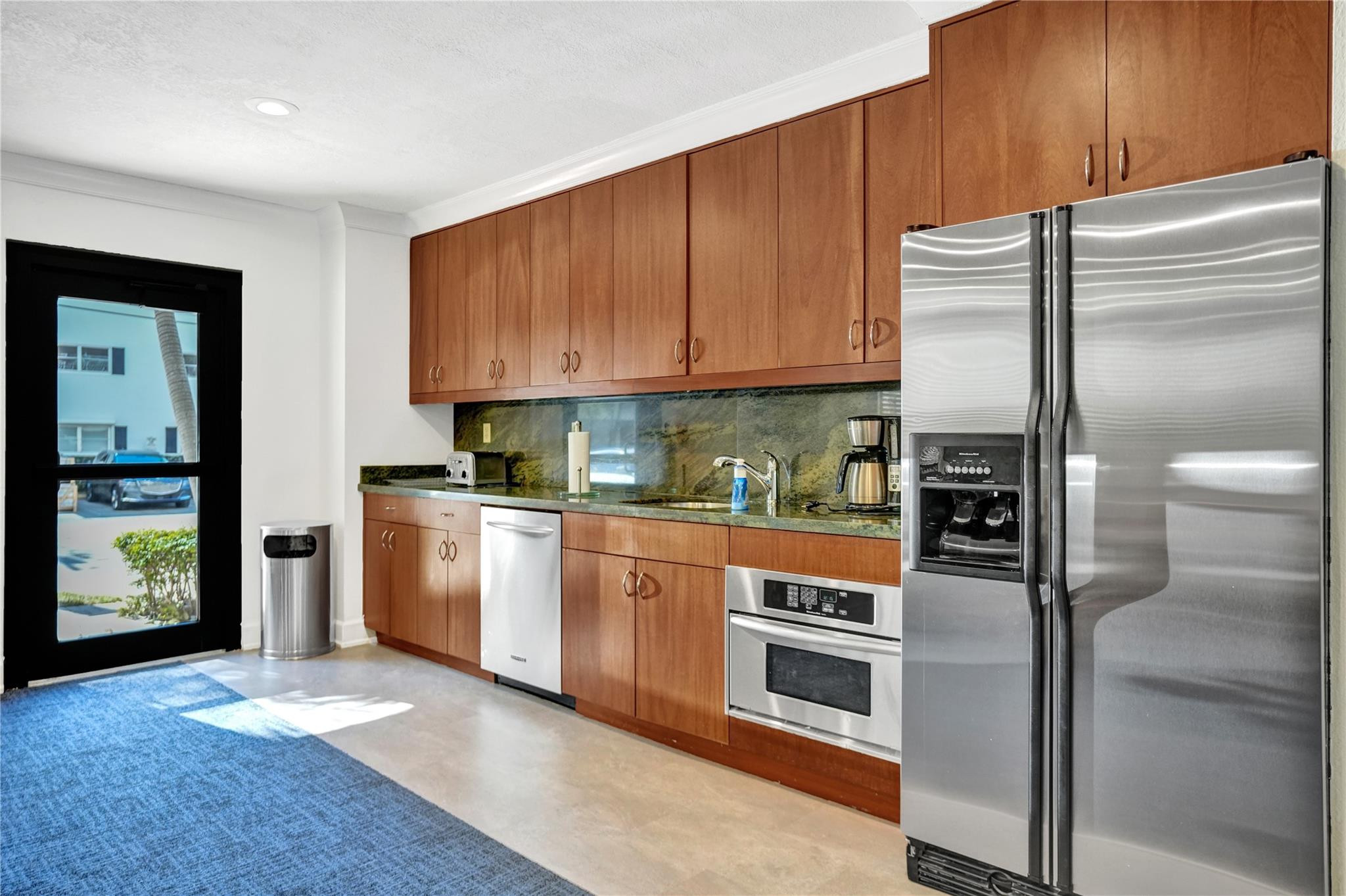 Pilot House - Residential