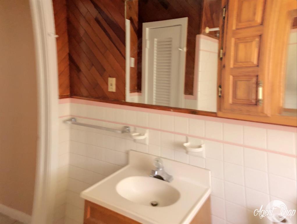 RIVER PARK UNIT 3 - Residential