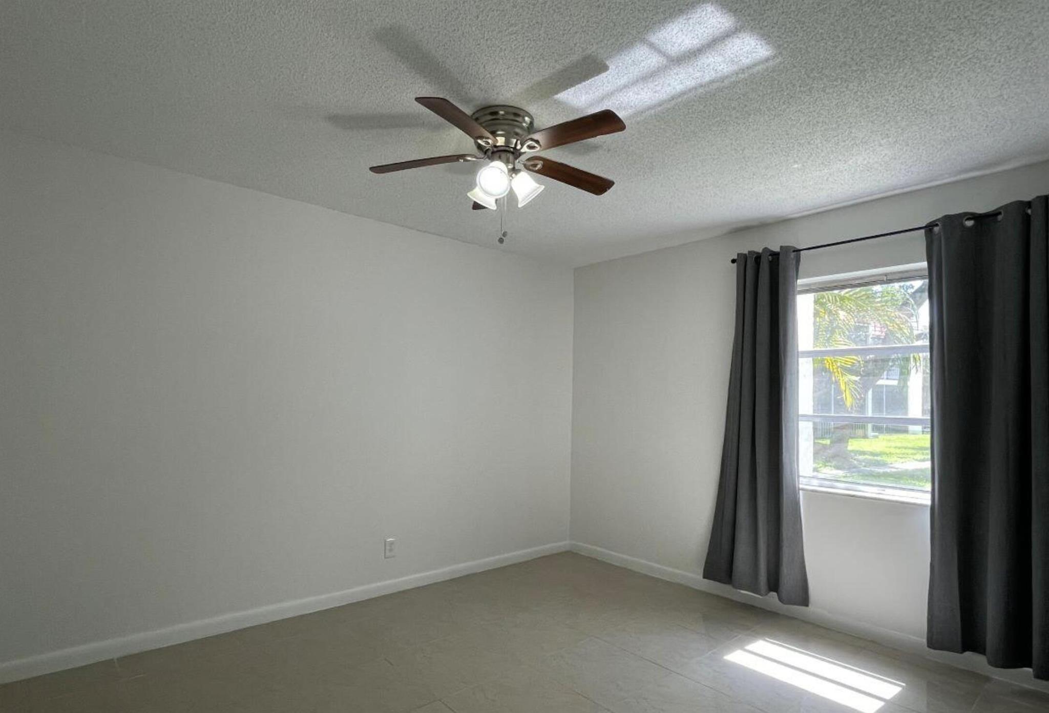 618 NW 13th Street 11
