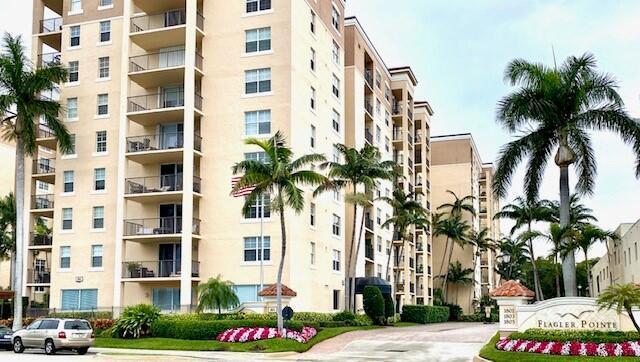 Beautifully maintained unfurnished end unit in the heart of West Palm Beach. Vinyl plank flooring throughout the unit. Bonus storage room separate from unit. NO SMOKING. Gated community with concierge and 24-hour security. Covered parking. Enjoy the pool and/or hot tub or gym facilities just steps from your unit.