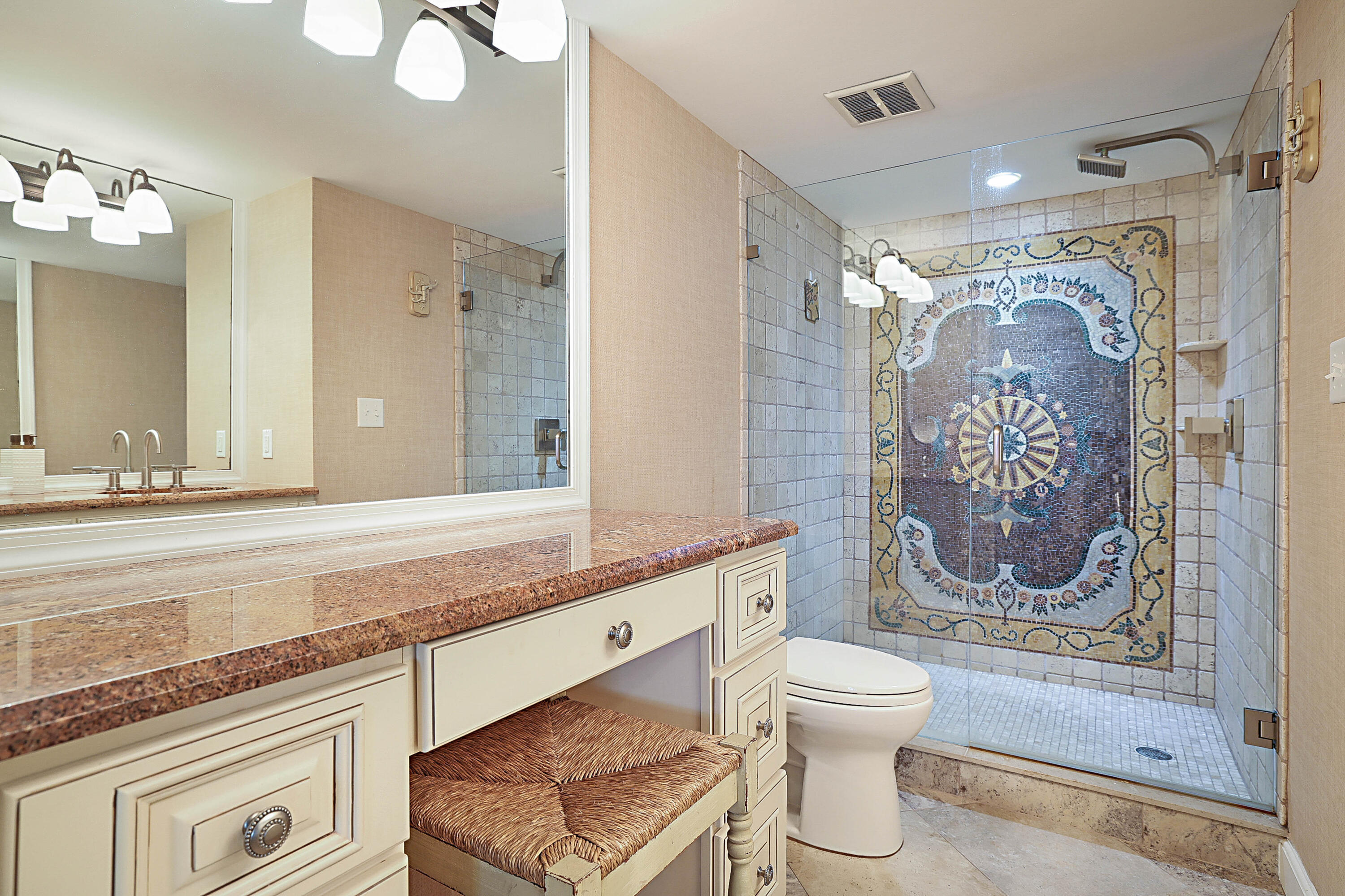BROADVIEW CONDO - Residential Lease