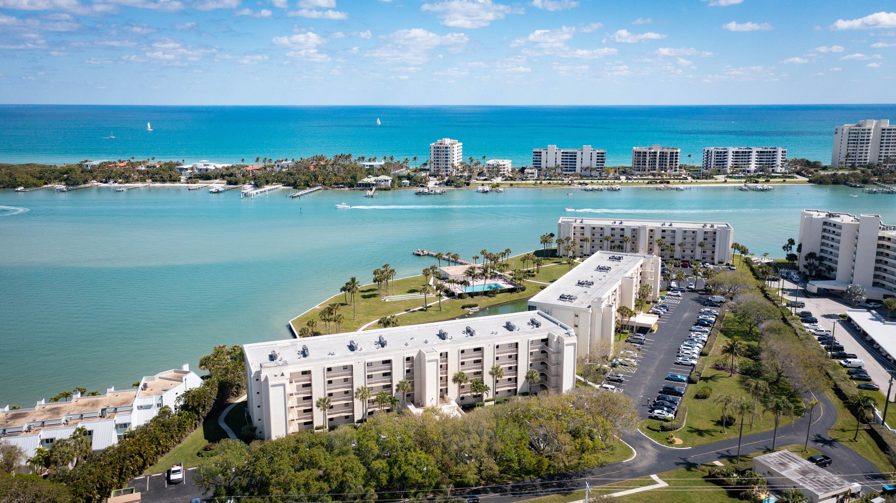 BROADVIEW CONDO - Residential Lease