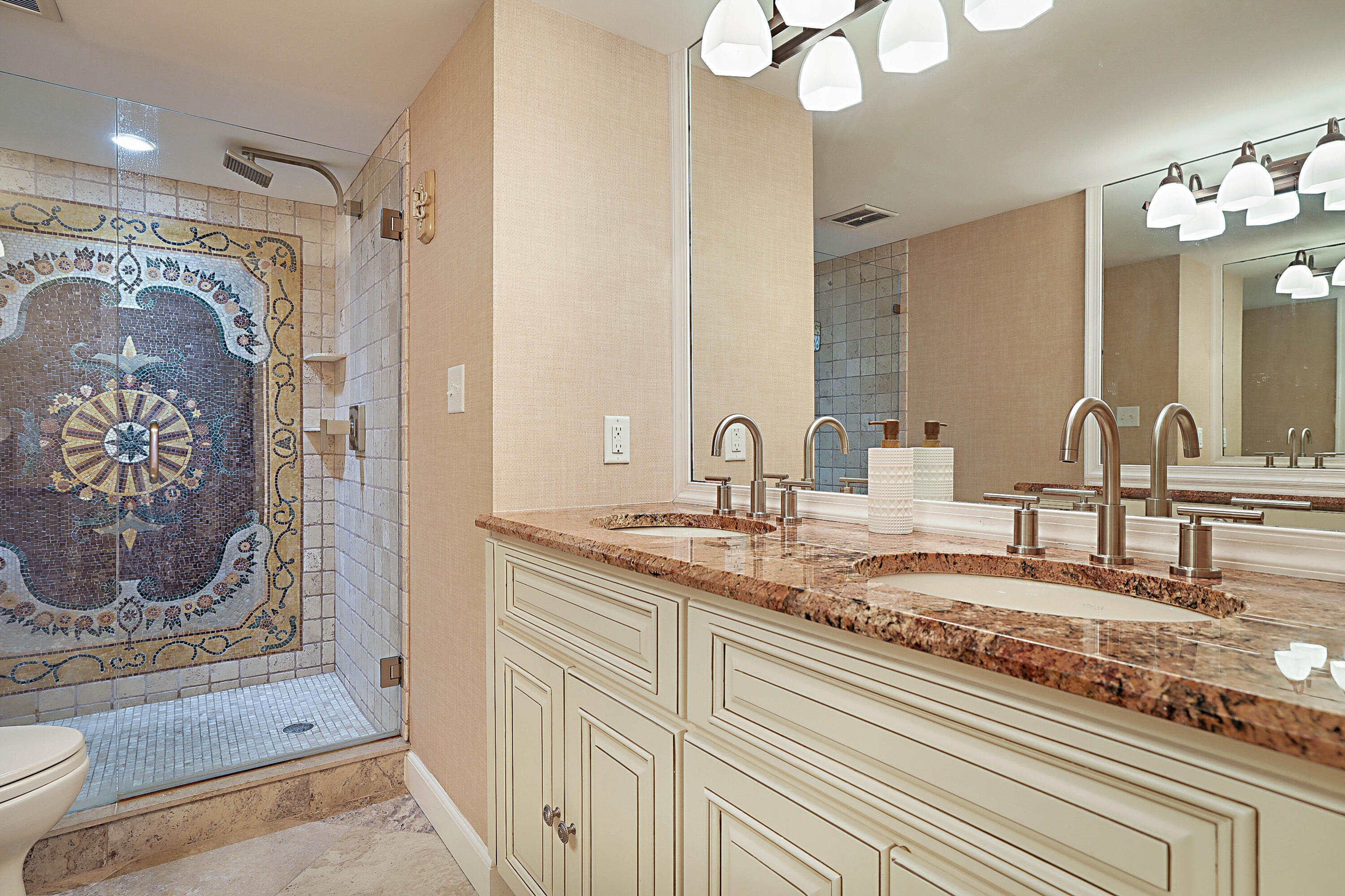 BROADVIEW CONDO - Residential Lease
