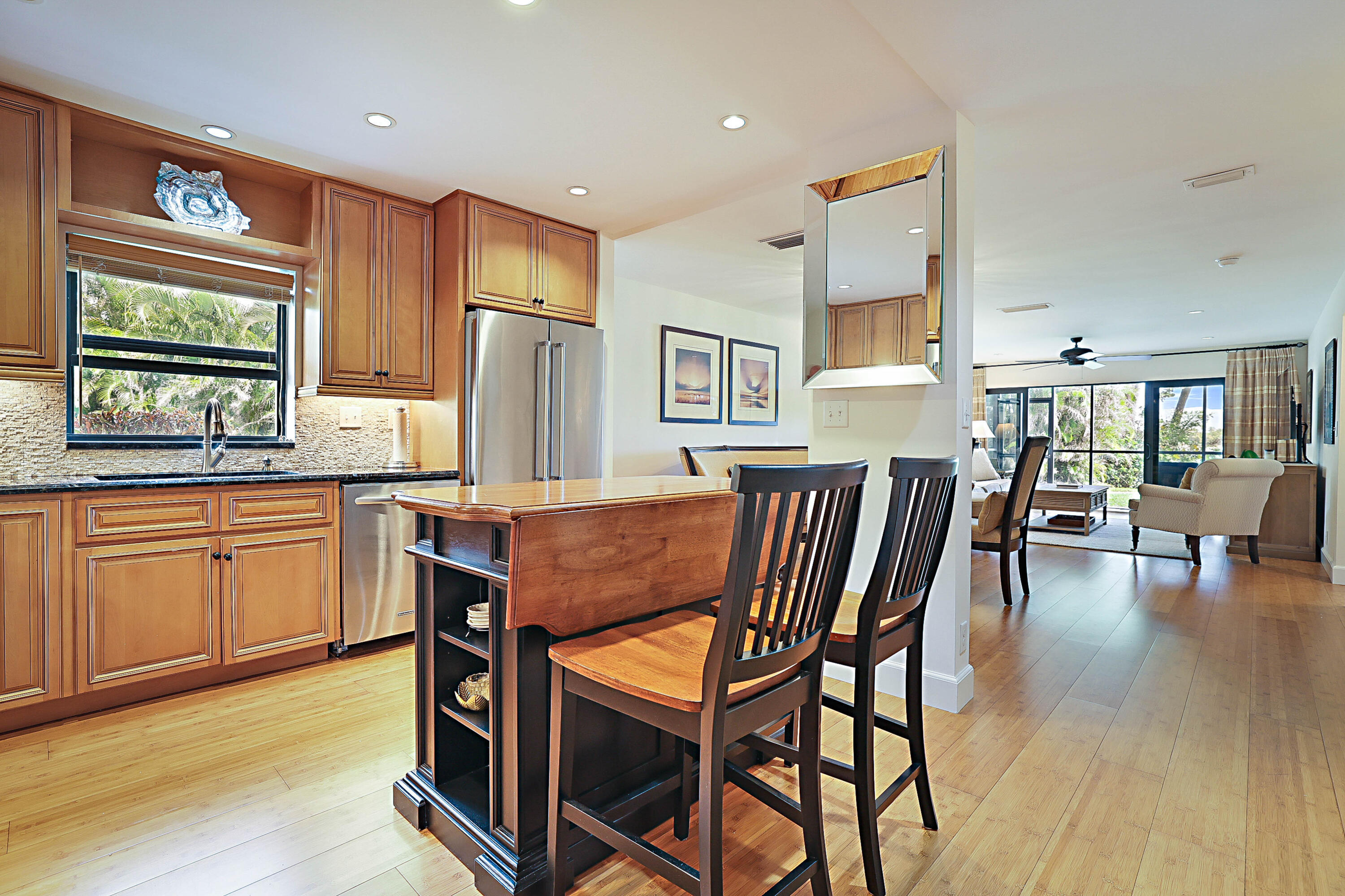 BROADVIEW CONDO - Residential Lease