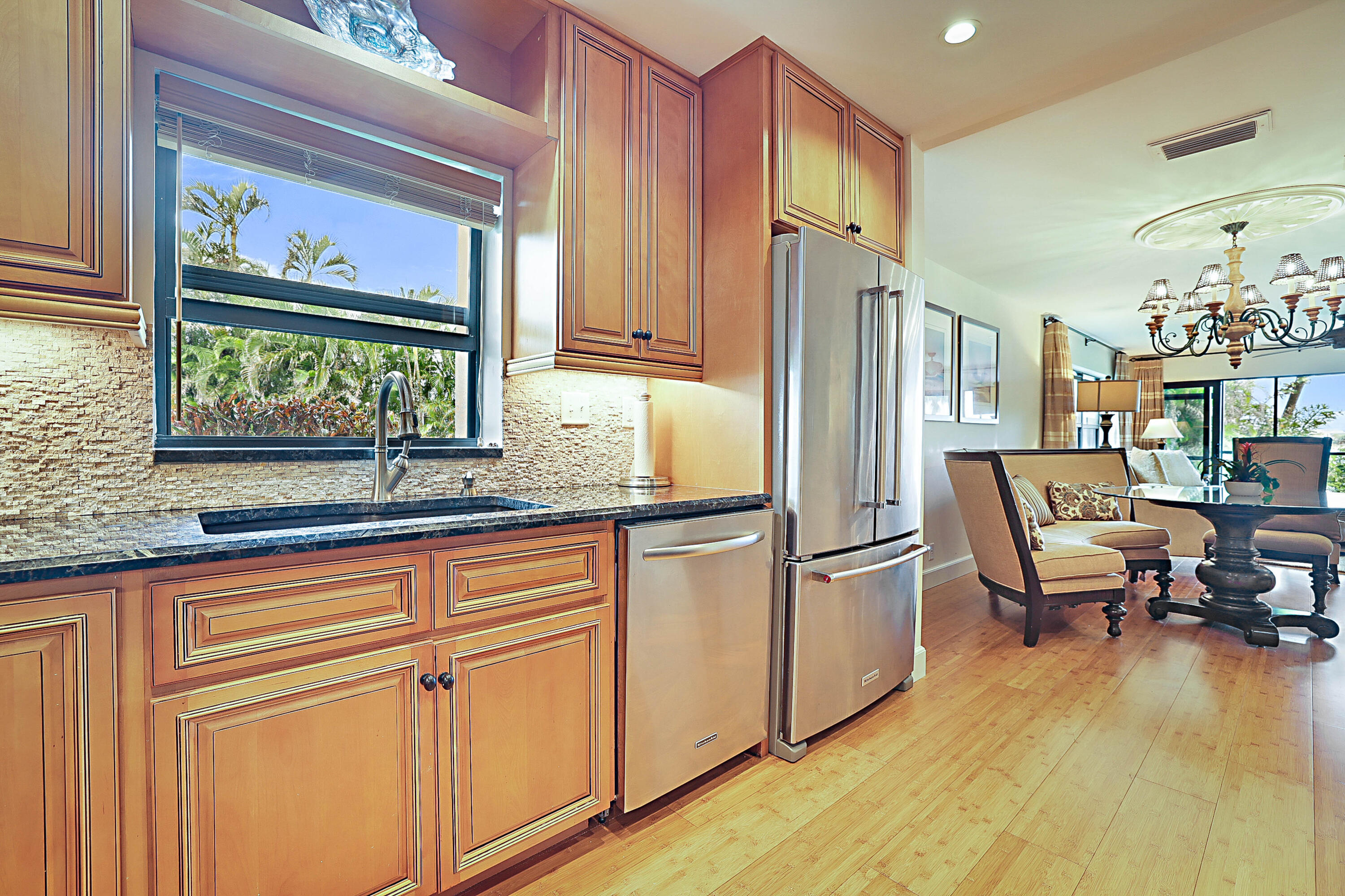 BROADVIEW CONDO - Residential Lease