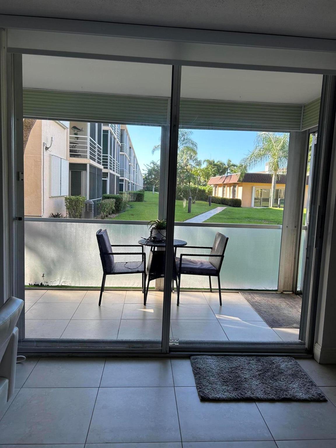 LIGHTHOUSE POINT PLAZA - Residential