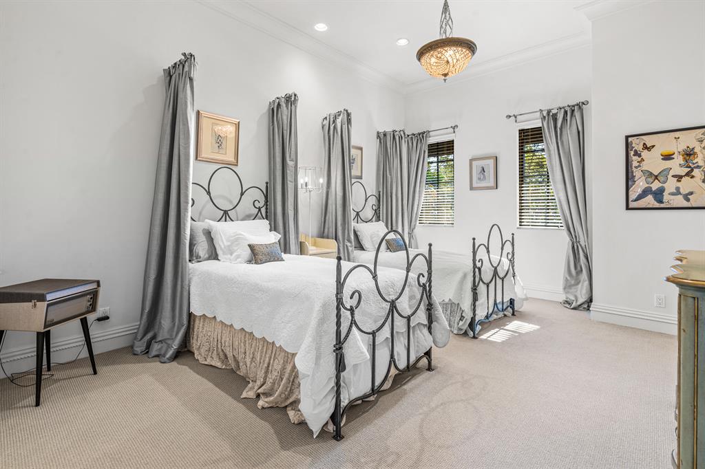 The Oaks - Residential