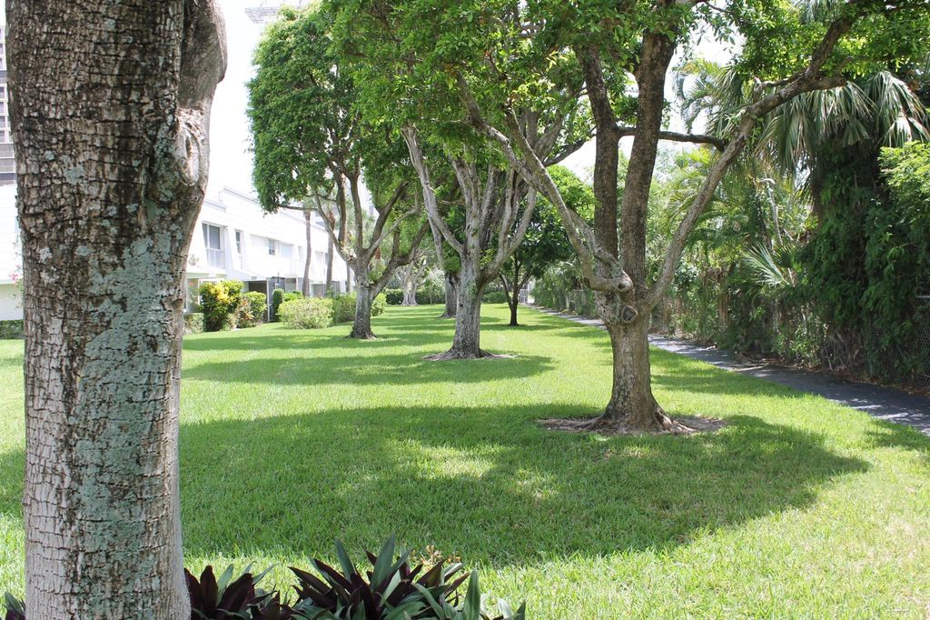 Photo of 1250 Sugar Sands Boulevard #109, Riviera Beach, FL 33404 (MLS # R11050161)