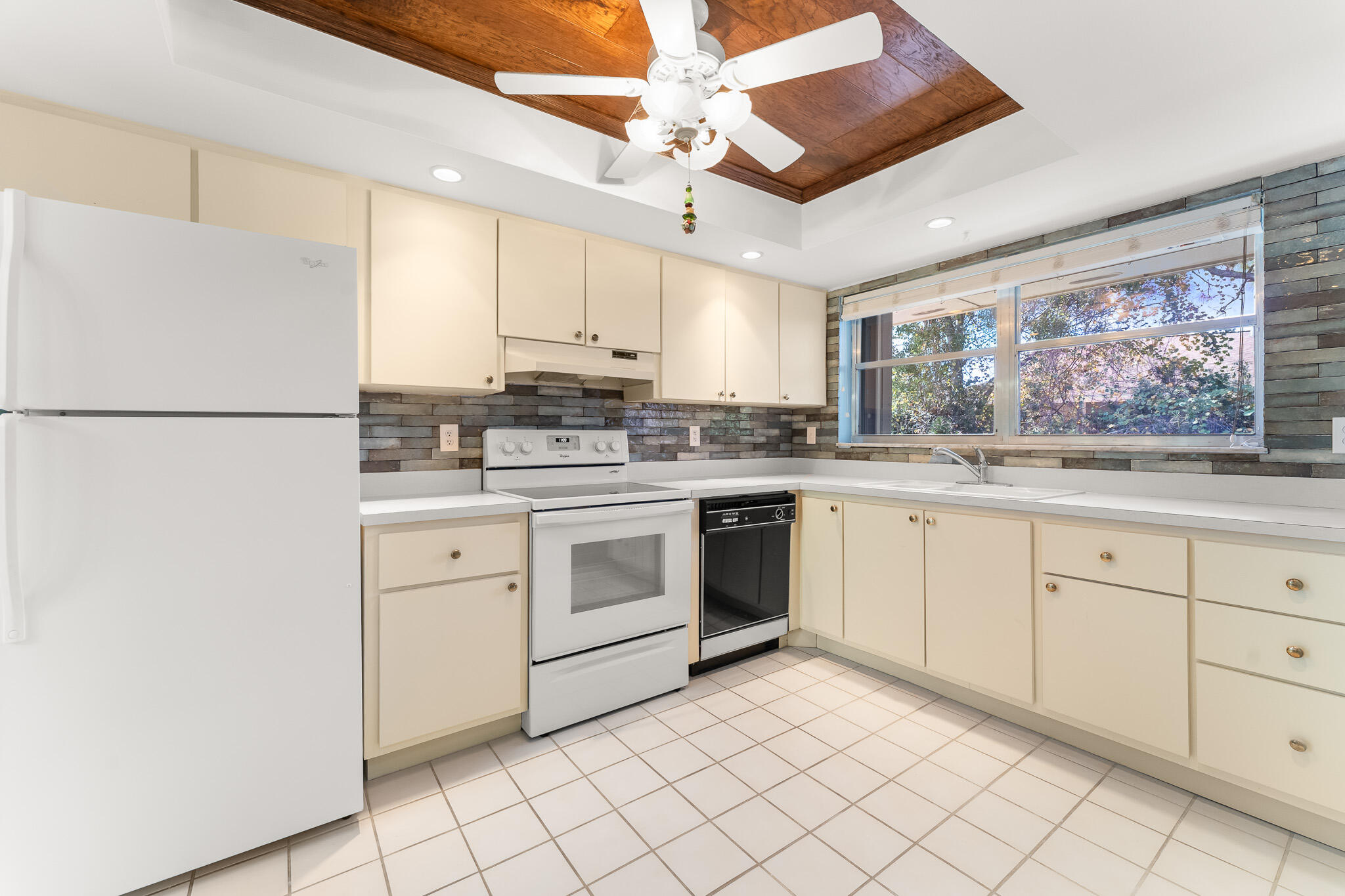 Tiffany Condominium - Residential