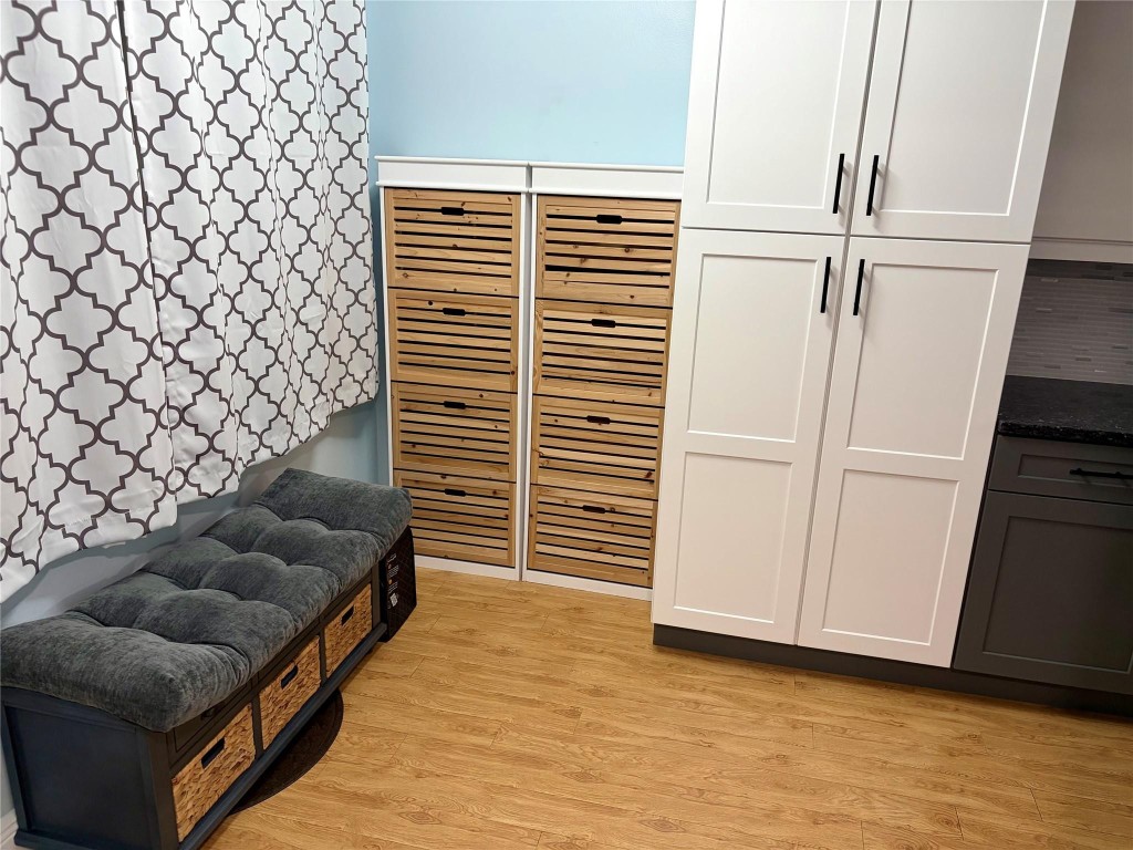 DEVON CONDOMINIUM - Residential