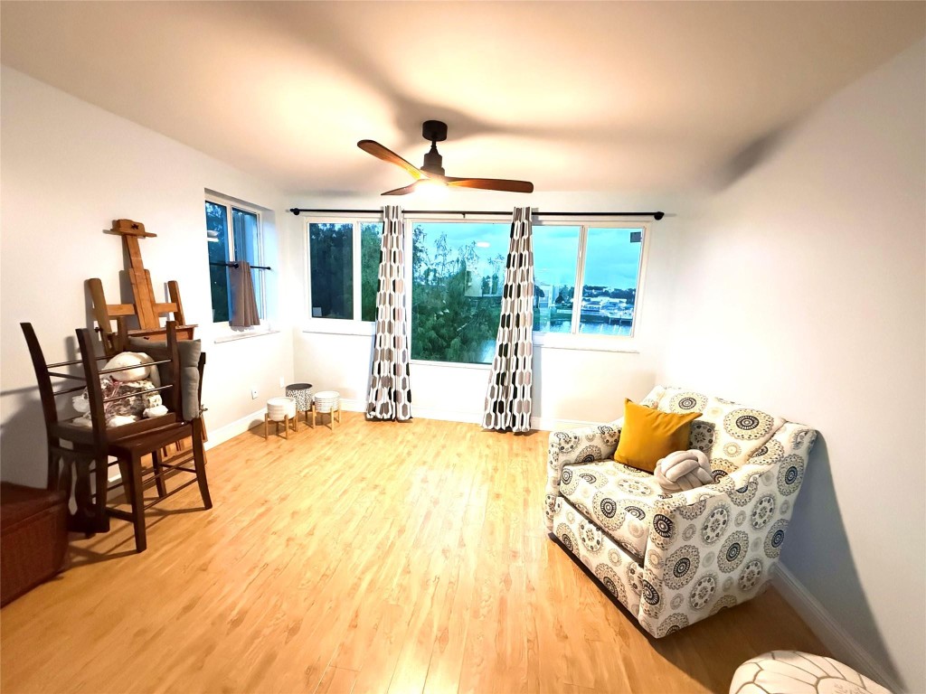 DEVON CONDOMINIUM - Residential