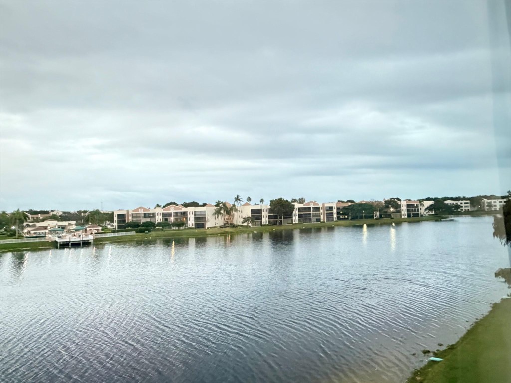 DEVON CONDOMINIUM - Residential