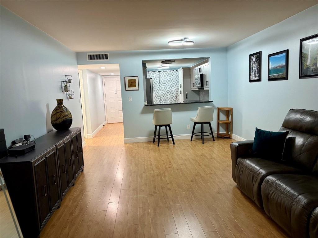 DEVON CONDOMINIUM - Residential