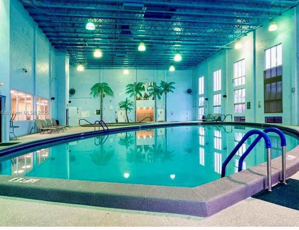 DEVON CONDOMINIUM - Residential
