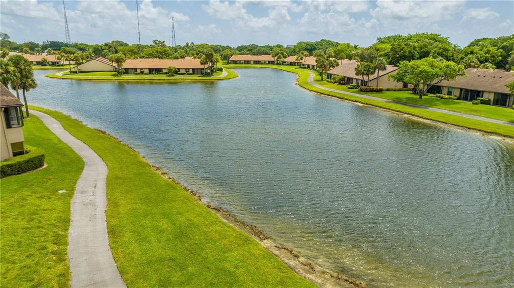 Boca Glades - Residential