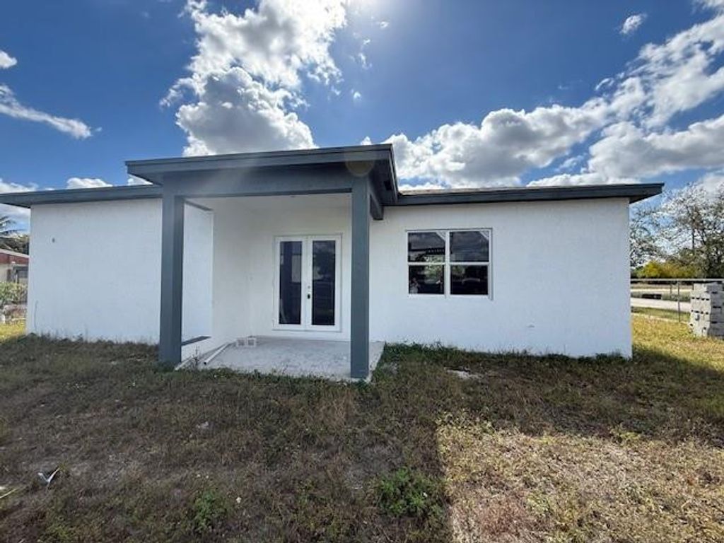 Photo of 5520 SW 25th Court, West Park, FL 33023 (MLS # F10552089)