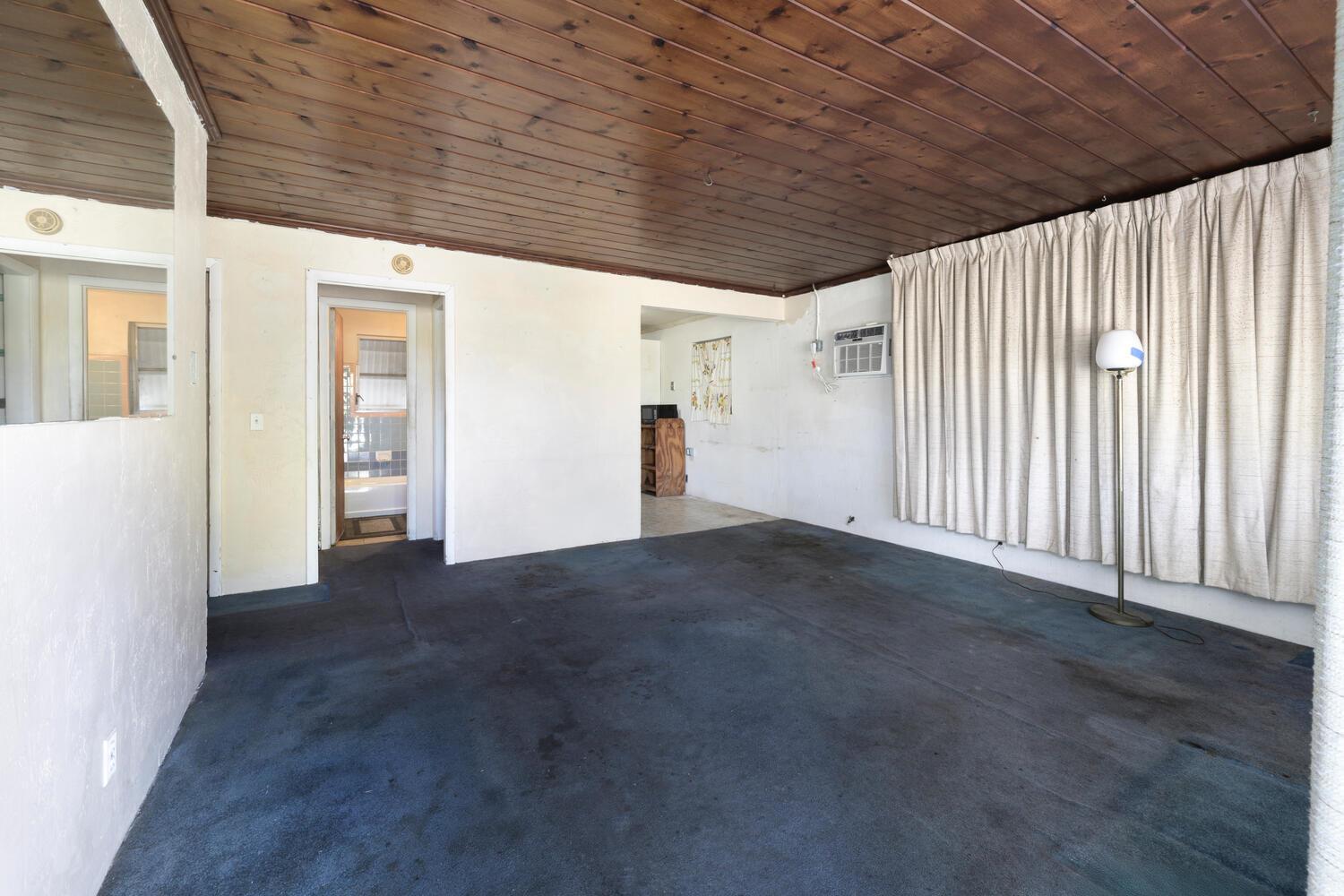 1465 W 28th Street